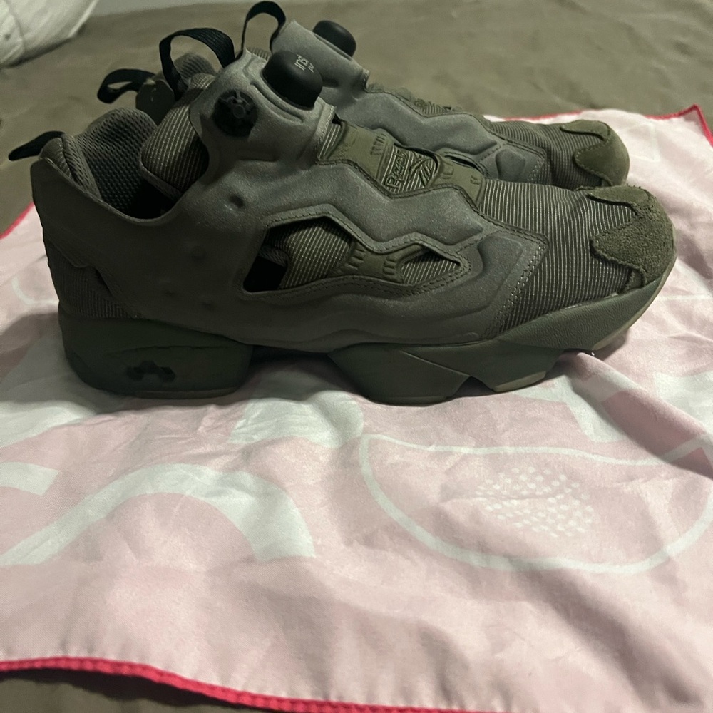 Stylish Gray Sneakers